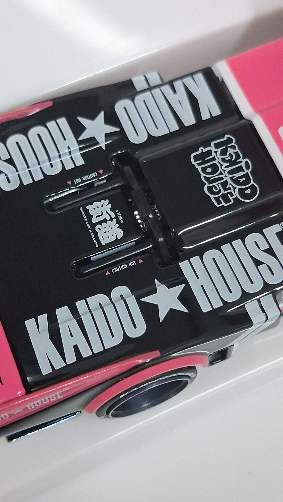 Volkswagen Transporter - T1 | Kaido Radvan V1  1:64 KAIDO HOUSE