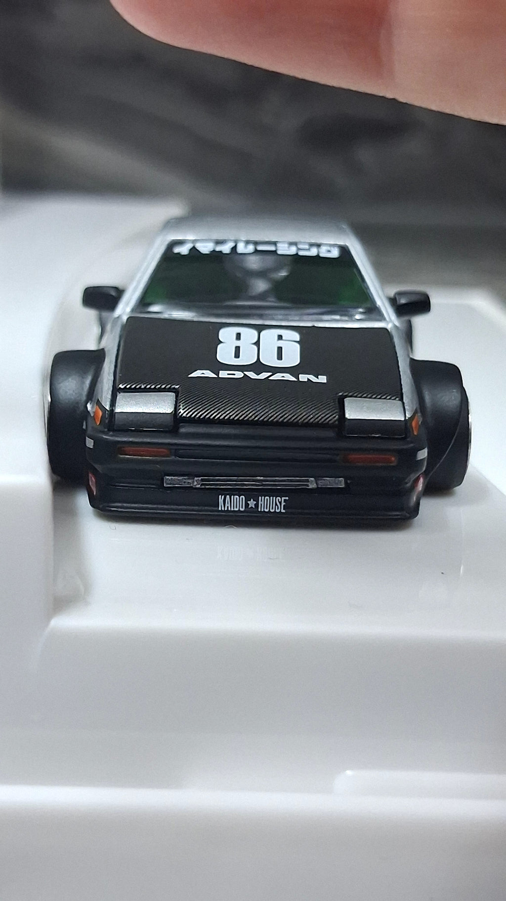 Toyota AE86 - Sprinter Trueno | Kaido Street V2 1:64 KAIDO HOUSE