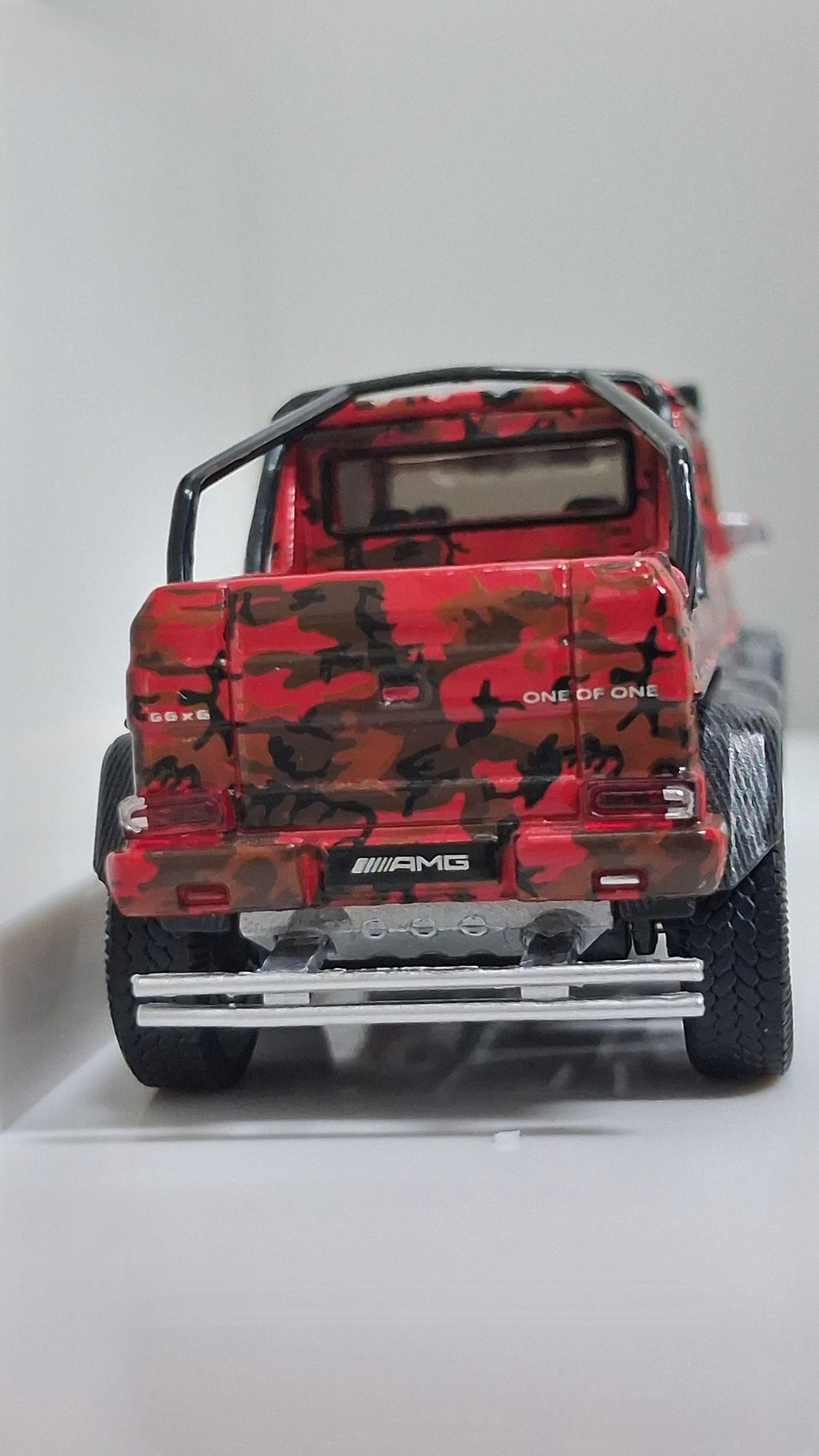 Mercedes Benz - G63 AMG | 6×6 Marine/Flame camouflage 1:64 ERA CAR