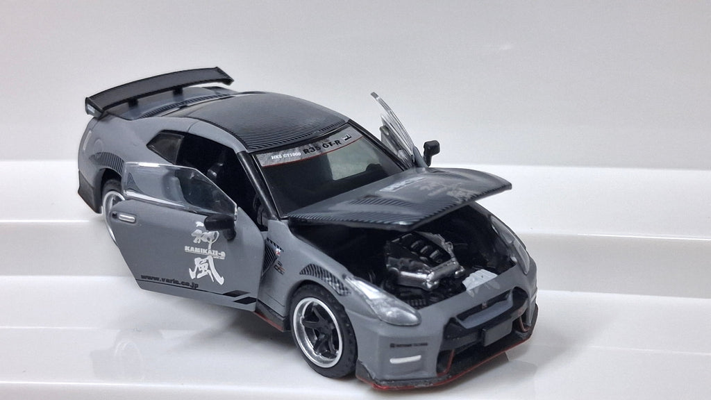 Nissan GTR - R35 | Advan Racing - GT Kamikaze R 1:64 ERA CAR