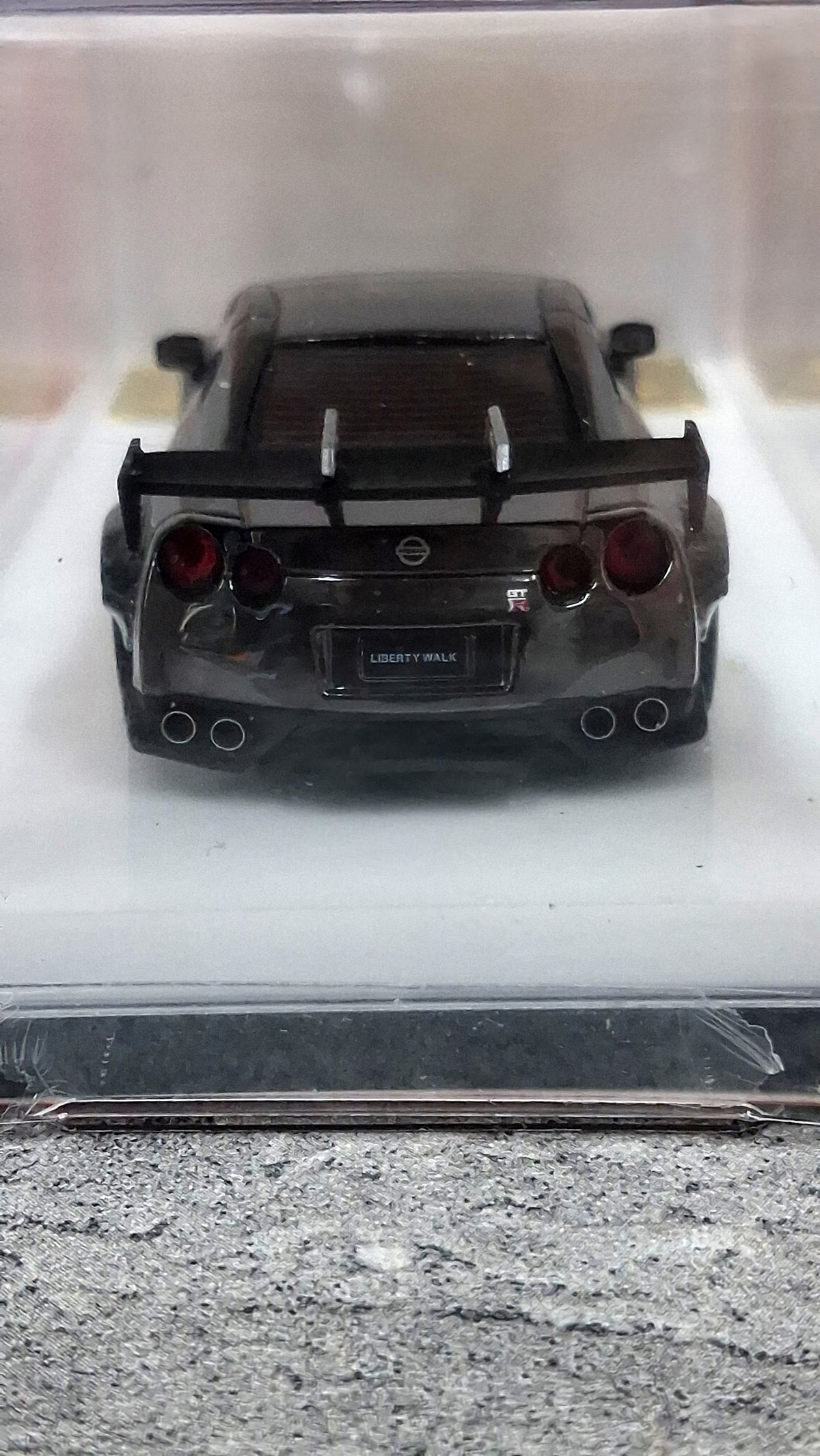 Limited Edition Nissan GT-R R35 | Liberty Walk 1:64 MYMODELCOLLECT