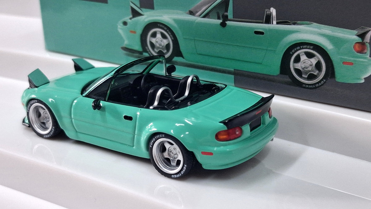 Mazda M×5 - (NA) Pandem | Mint Green 1:64 MINI GT
