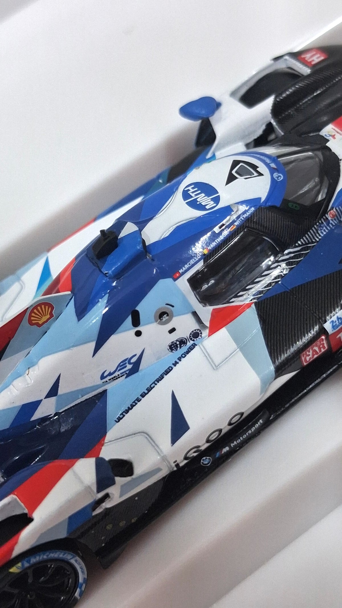 BMW M Hybrid V8 - Hypercar #15 | 2024 FIA WEC - Le Mans 24Hr 1:64 MINI GT