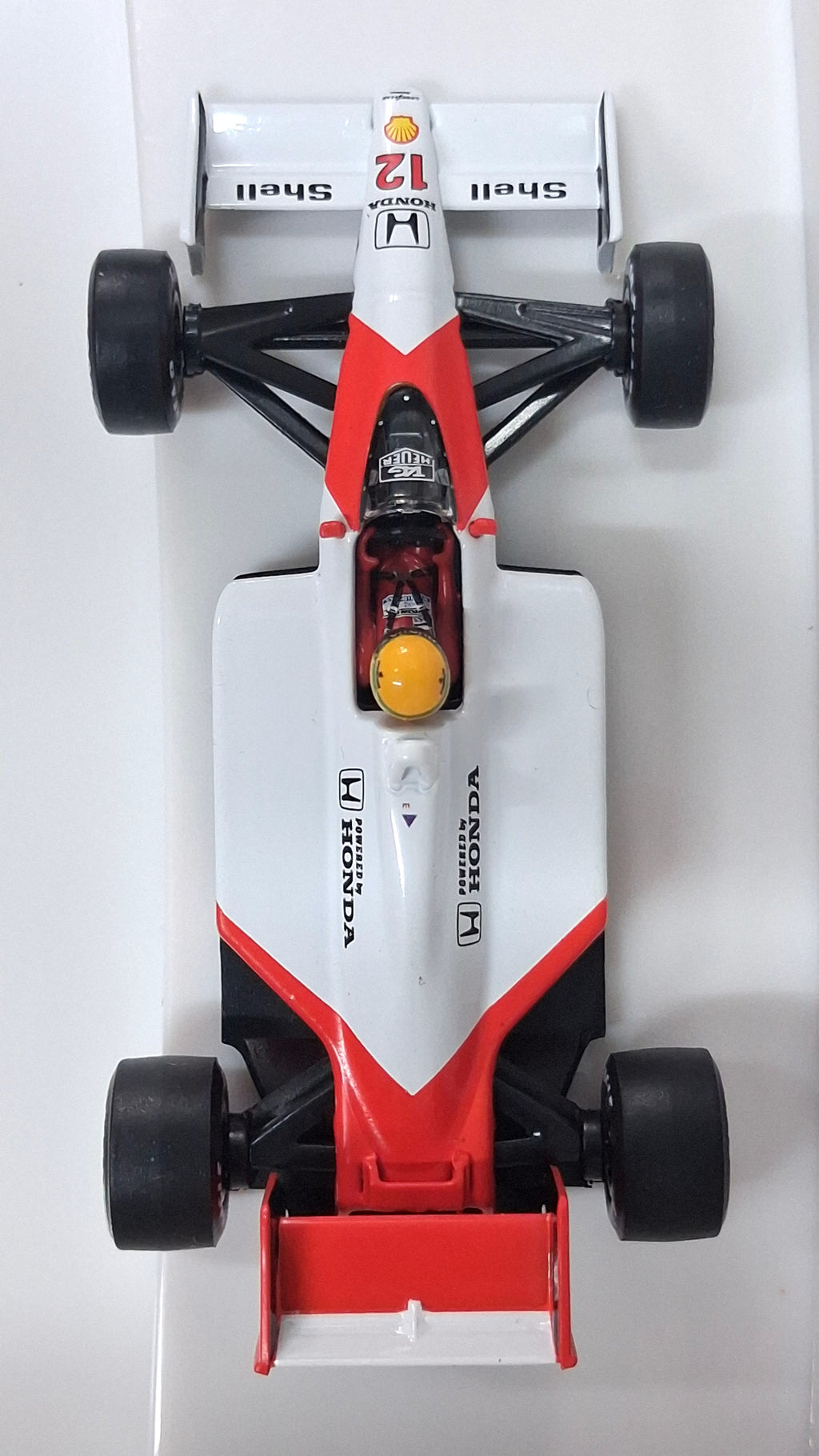McLaren - MP4/4 #12 | 1988 Japanese Grand Prix - Winner 1:64 MINI GT