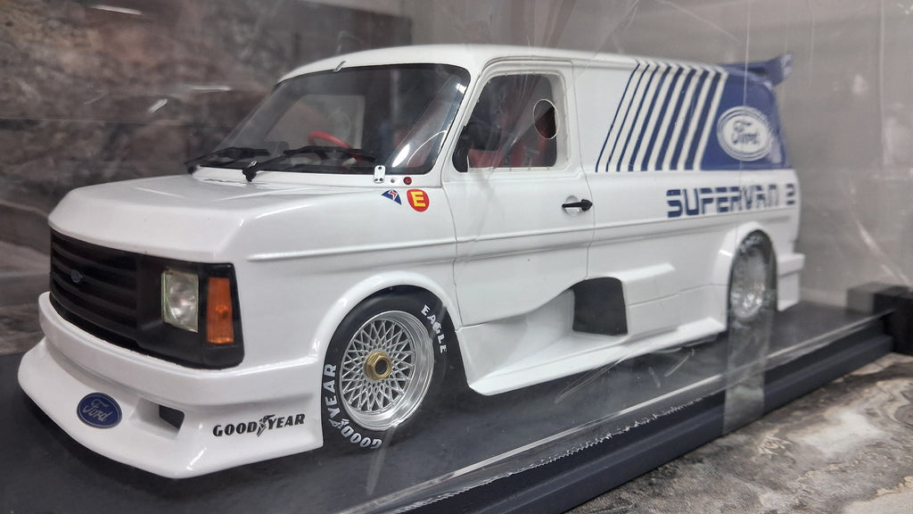 Ford Transit - 1984 Supervan 2 | 1:18 SCHUCO