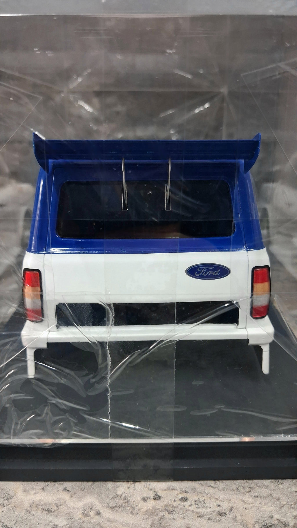 Ford Transit - 1984 Supervan 2 | 1:18 SCHUCO