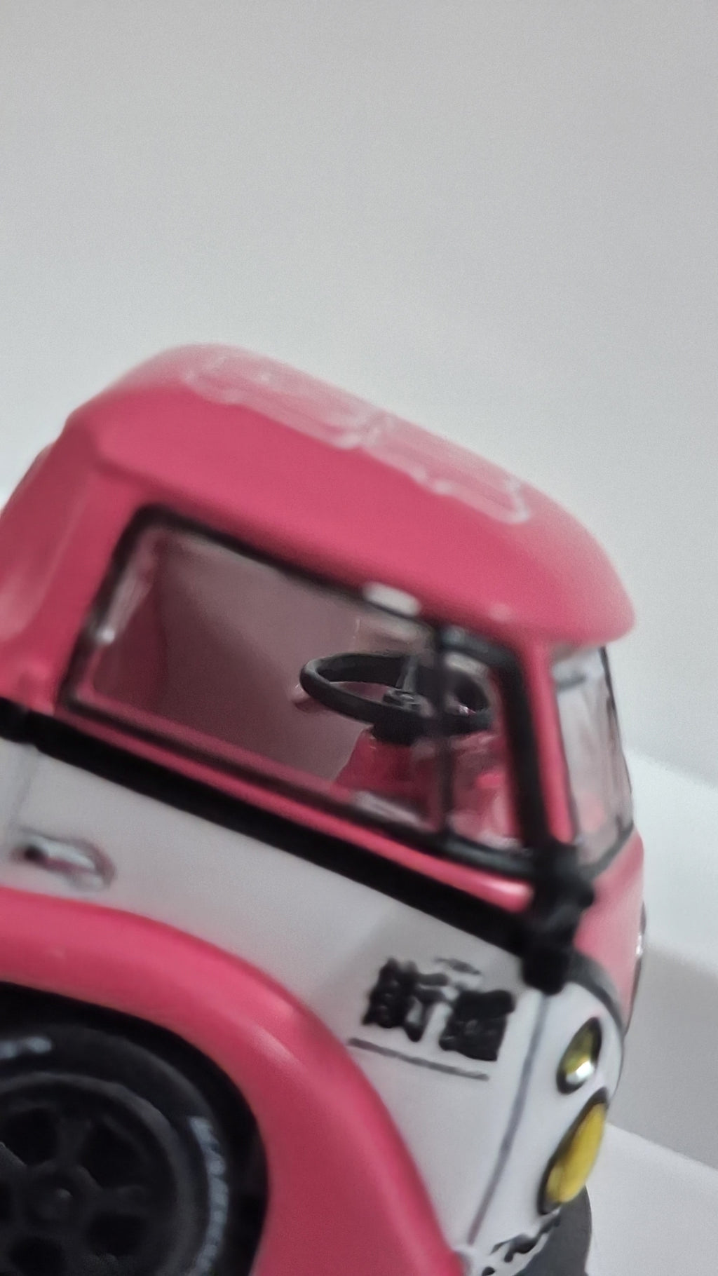 Volkswagen Transporter - T1 | Kaido Radvan V1  1:64 KAIDO HOUSE