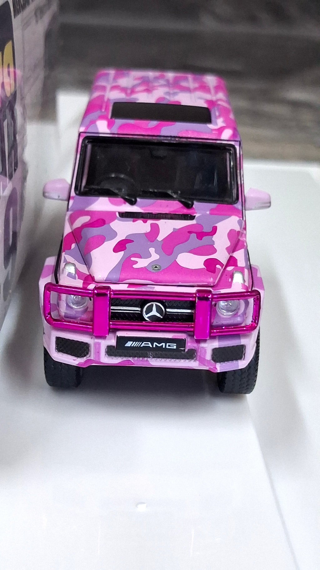 Mercedes Benz - AMG G63 | Pink camouflage 1:64 ERA CAR