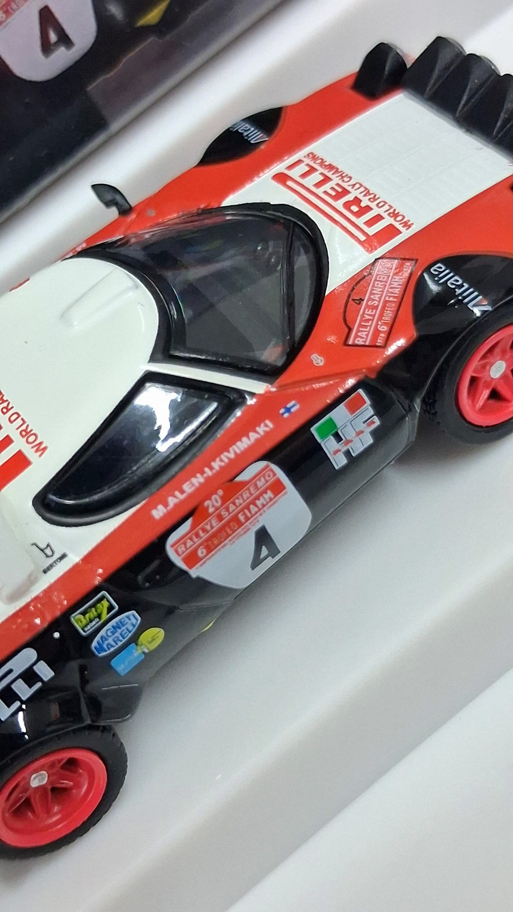 Lancia Stratos HF - #4 | 1978 Rally Sanremo - Winner 1:64 MINI GT